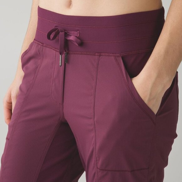 Lululemon Street To Studio Pant II Red Grape Size 4 - Picture 3 of 8